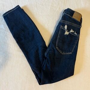 American Eagle Outfitters Blue Skinny Jeans with Distressed Details